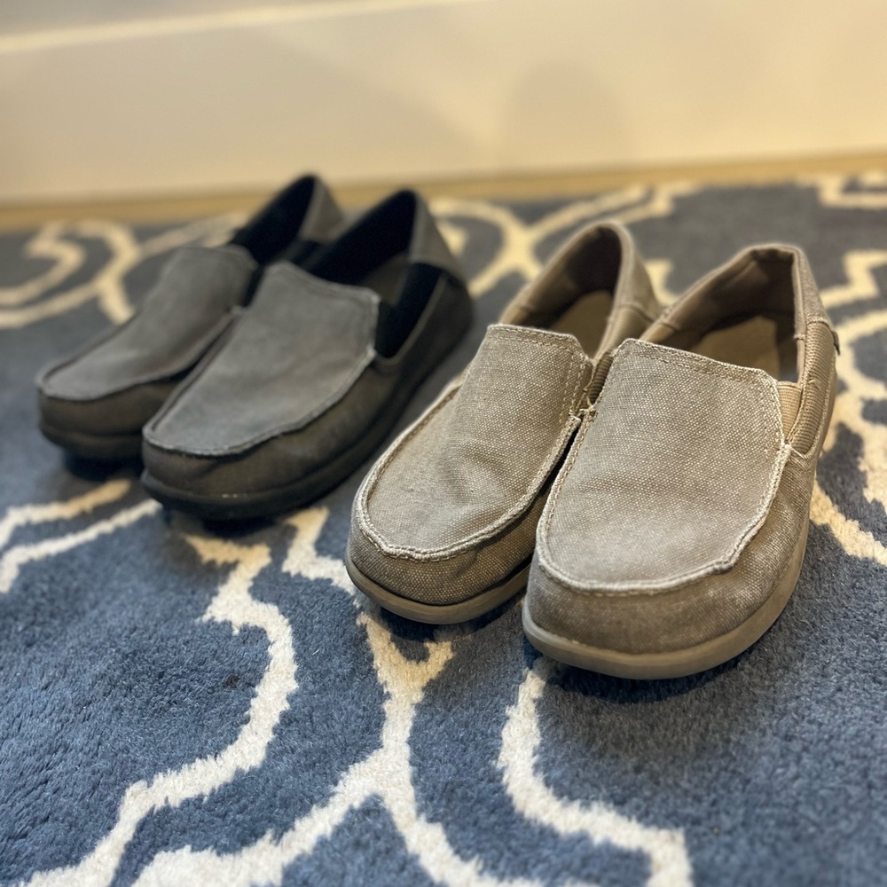 🐊 2 pairs! CROCS (big boy size 4) slip on loafer/similar to men’s  Santa Cruz
